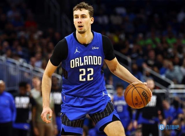 他们的后防 他们的后防